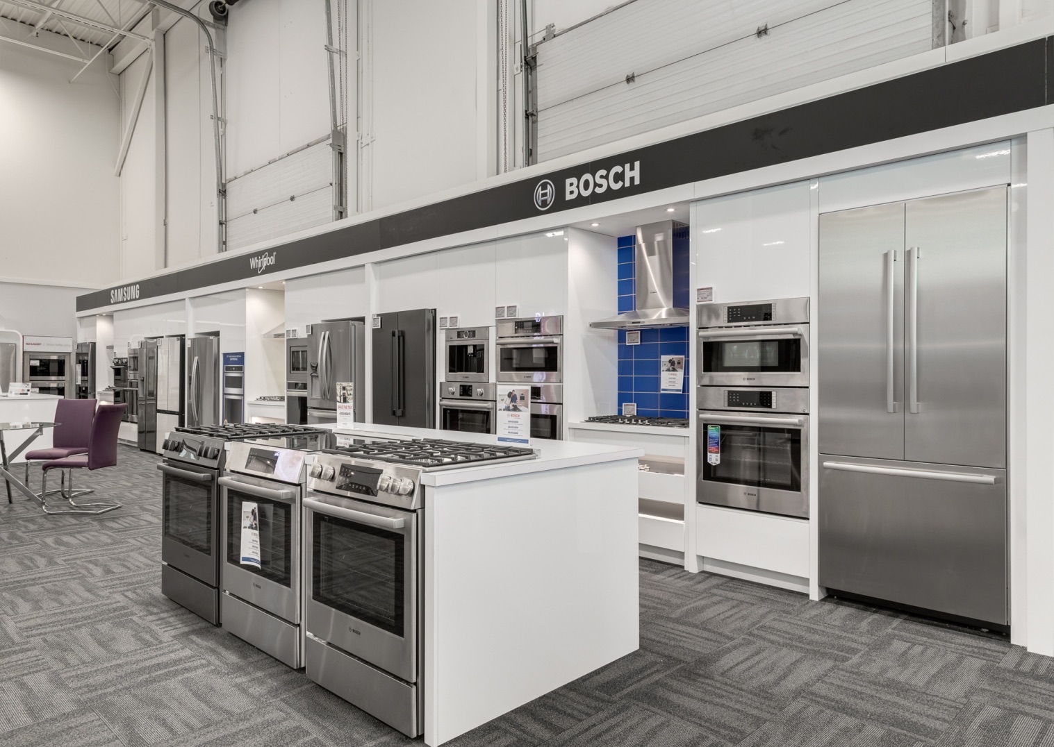 Retail appliance display